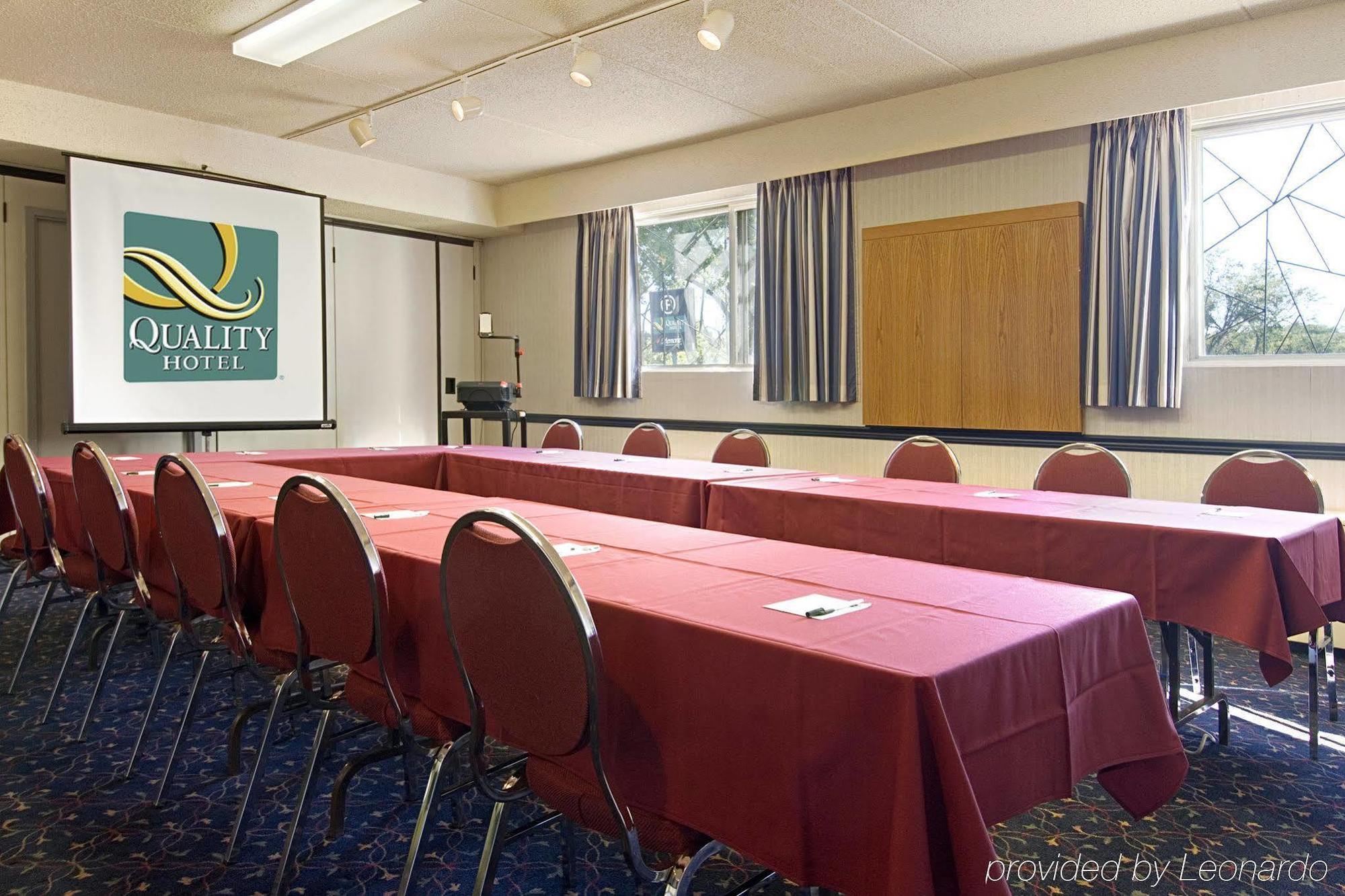 Courtyard By Marriott Regina Downtown Hotel Facilities photo