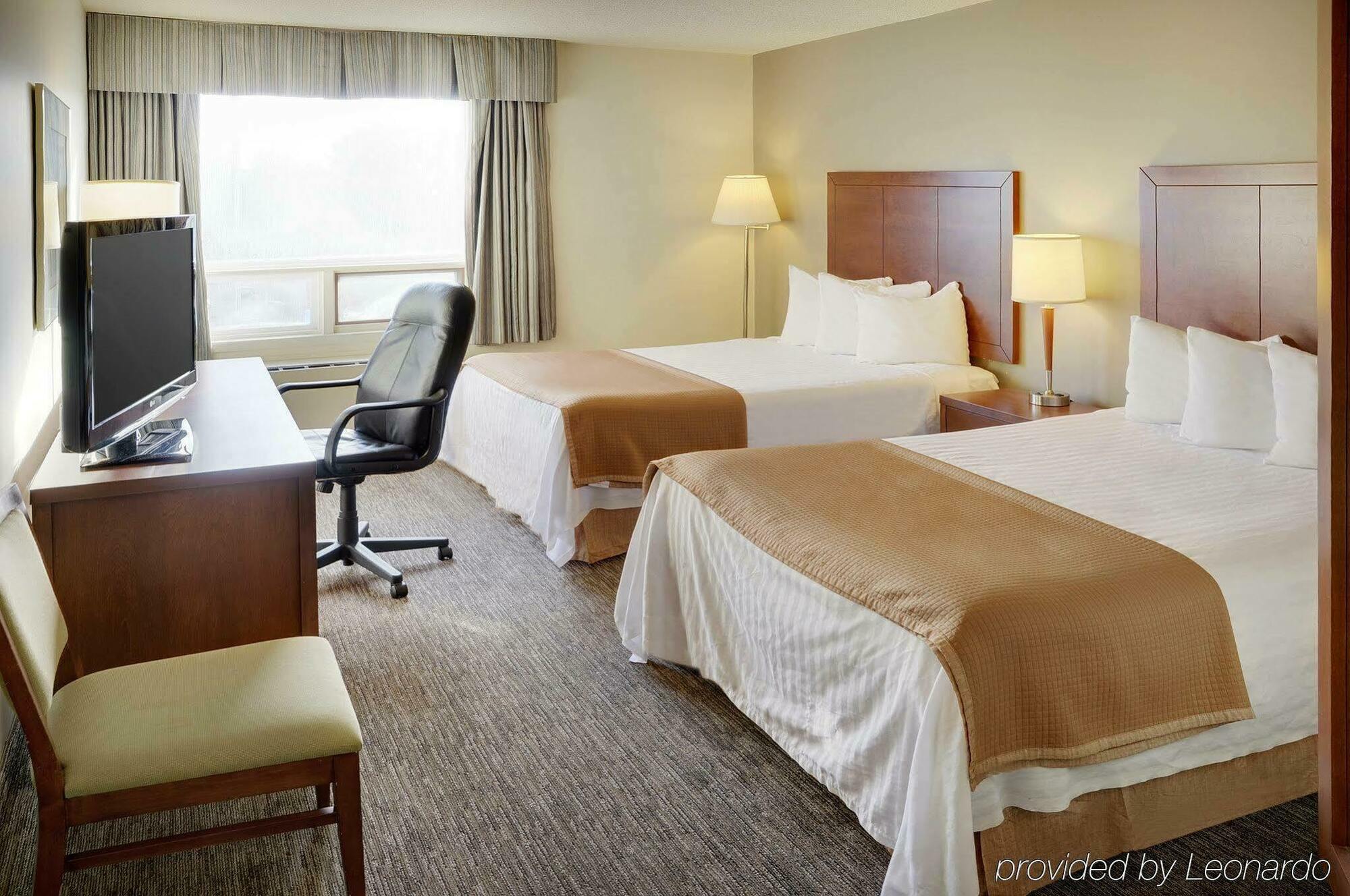 Courtyard By Marriott Regina Downtown Hotel Exterior photo